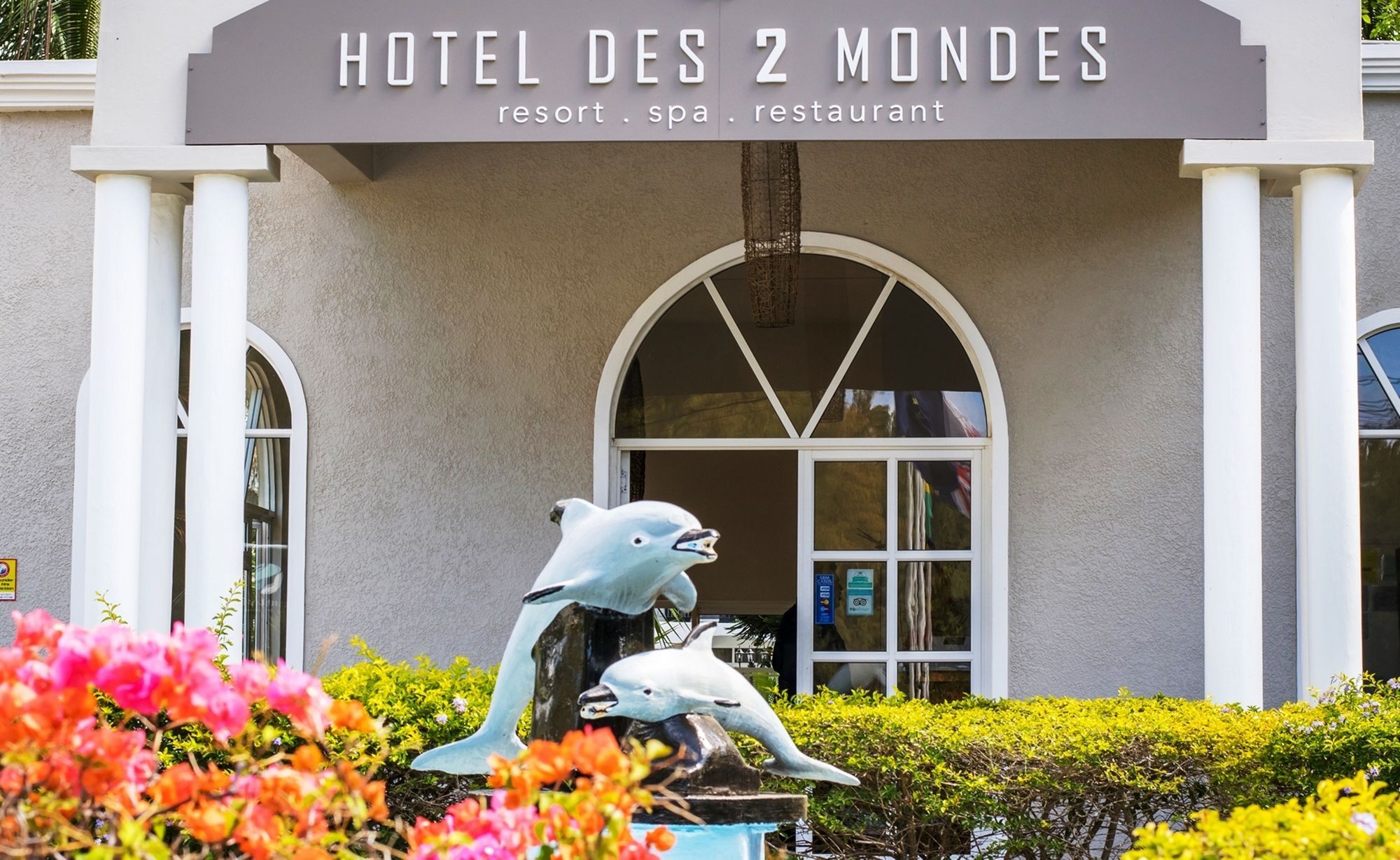 Hotel Des 2 Mondes Resort y Spa Mont-Choisy Exterior foto